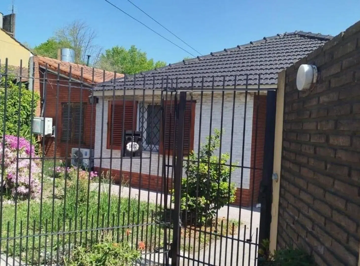 Hermoso Chalet en zona residencial Longchamps 4