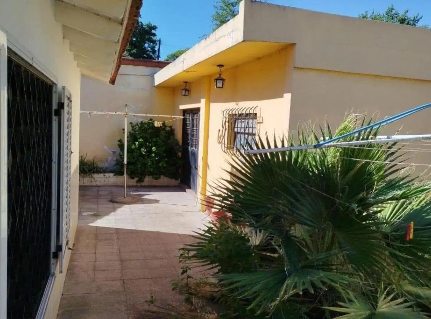Hermoso Chalet en zona residencial Longchamps 2