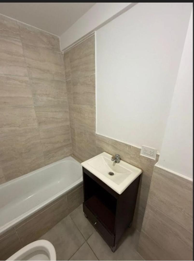 Foto de Alquiler departamento 3 ambientes en Ezeiza centro, imagen 1