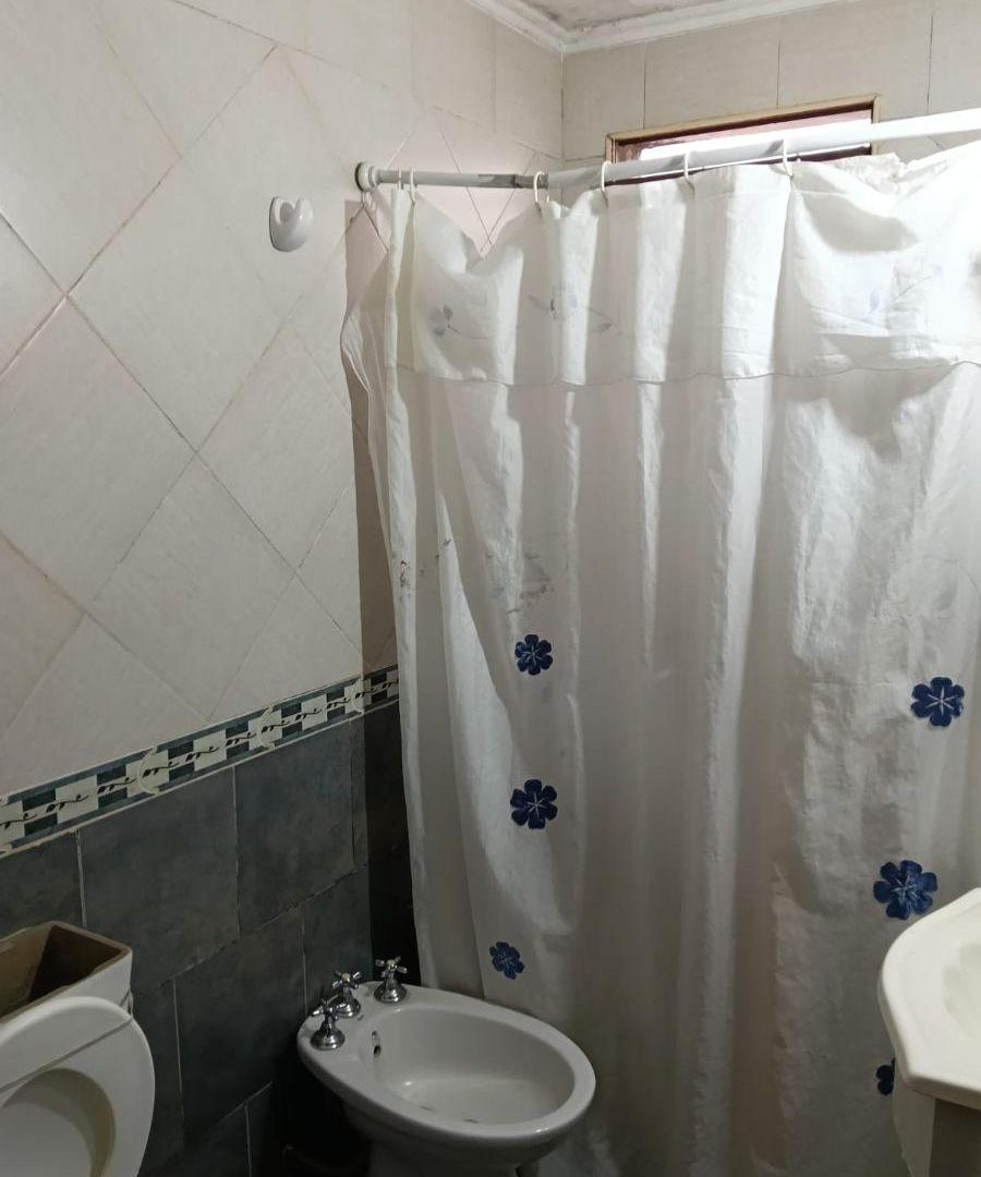 Foto de Casa a la venta con negocio en Ezeiza Tucuman 970, imagen 4