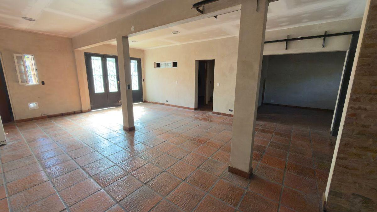 Foto de Chalet a la venta junto con un dto al fondo., imagen 2