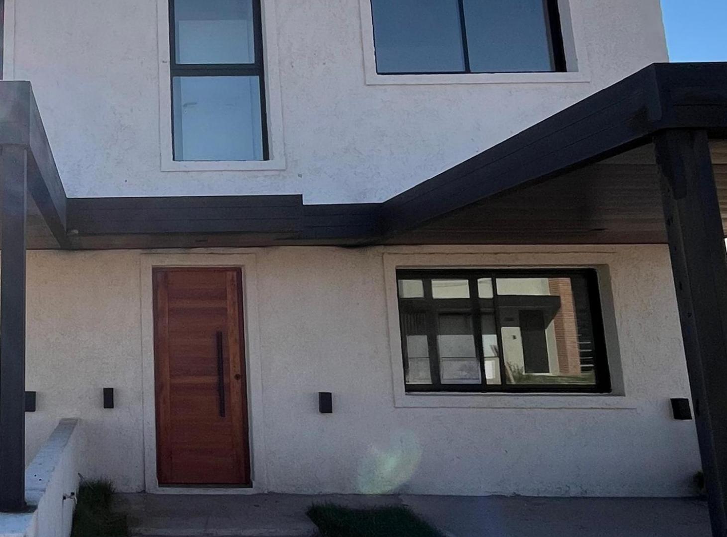 DUPLEX EN VENTA A ESTRENAR, 3 DORM Y 3 BAÑOS EN MANANTIALES