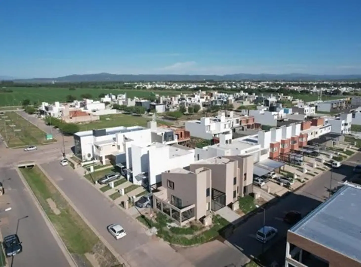 SE VENDE TERRENO DOCTA APTO DUPLEX Y COMERCIO 2