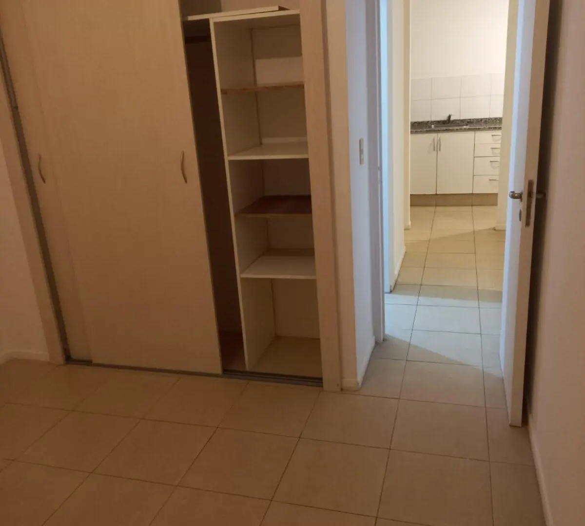 Depto de Categoría 1 Dormitorio Grande Frente a La Cañada Balcón Terraza Seguridad 24hs 4