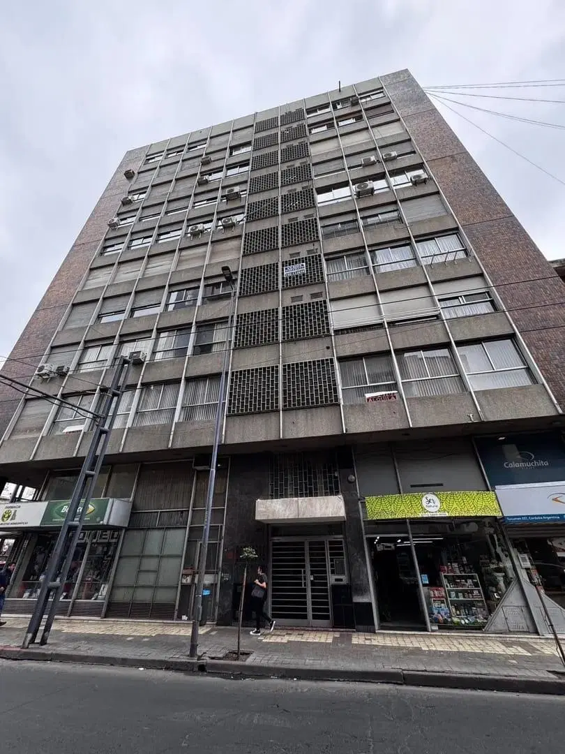 IMPERDIBLE DPTO 3 DORMITORIOS - Av Colon y Tucuman Centro 4