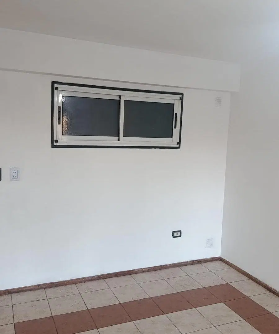 Departamento 2 dormitorios con cochera privada y amplio balcón en Nueva Cordoba 3