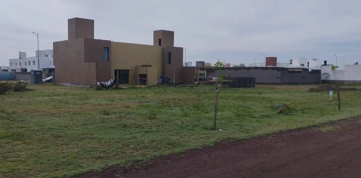 EXCLUSIVO LOTE EN SAN IGNACIO VILLAGE – APTO DÚPLEX | LISTO PARA CONSTRUIR 3