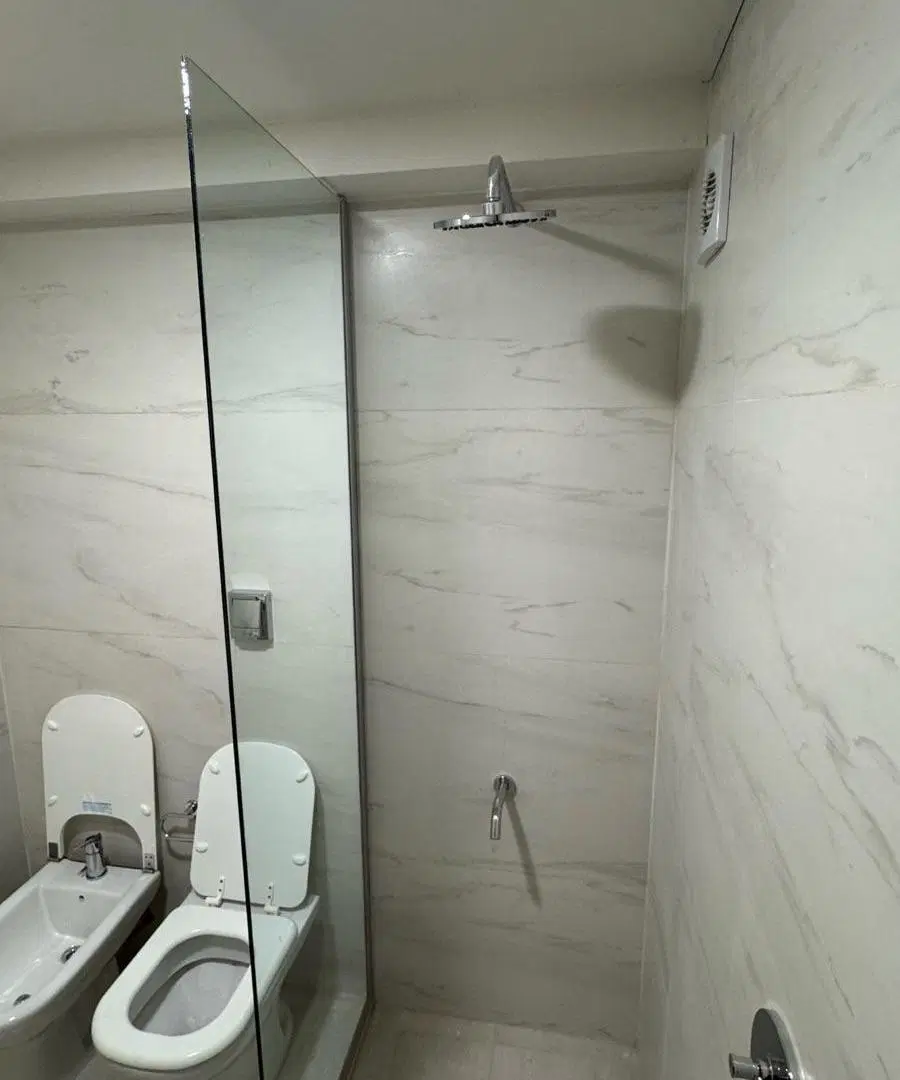 Duplex de 2 dorm con cochera y patio en Costas de Manantiales 2