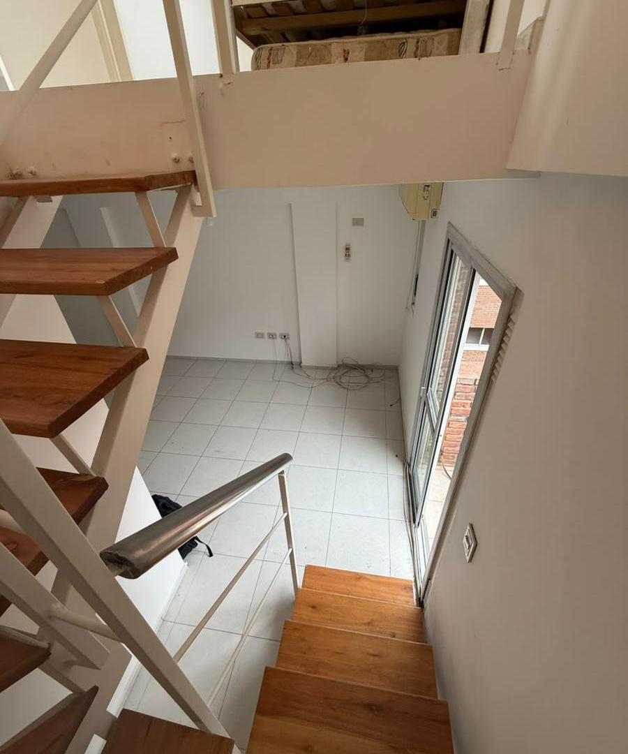 Foto de Duplex en venta 1 dormitorio y medio con terraza de uso exclusivo Nueva, imagen 3