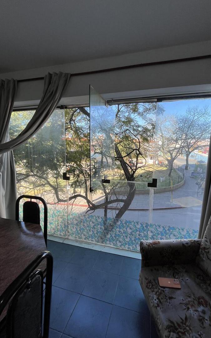 Foto de OPORTUNIDAD Departamento 1 Dormitorio Nueva Cordoba Frente a Terminal, imagen 2