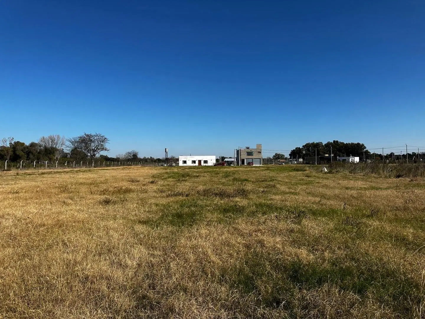 LOTE EN VENTA CON ESCRITURA FINANCIADO LOS PINOS LAS ACACIAS 2