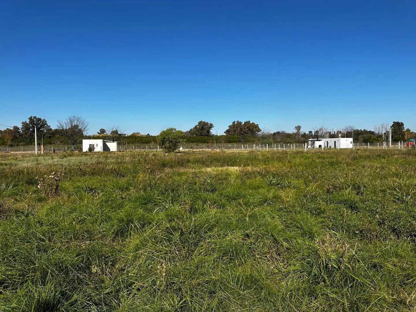 LOTE EN VENTA CON ESCRITURA ACEPTA PERMUTA VEHICULO 8
