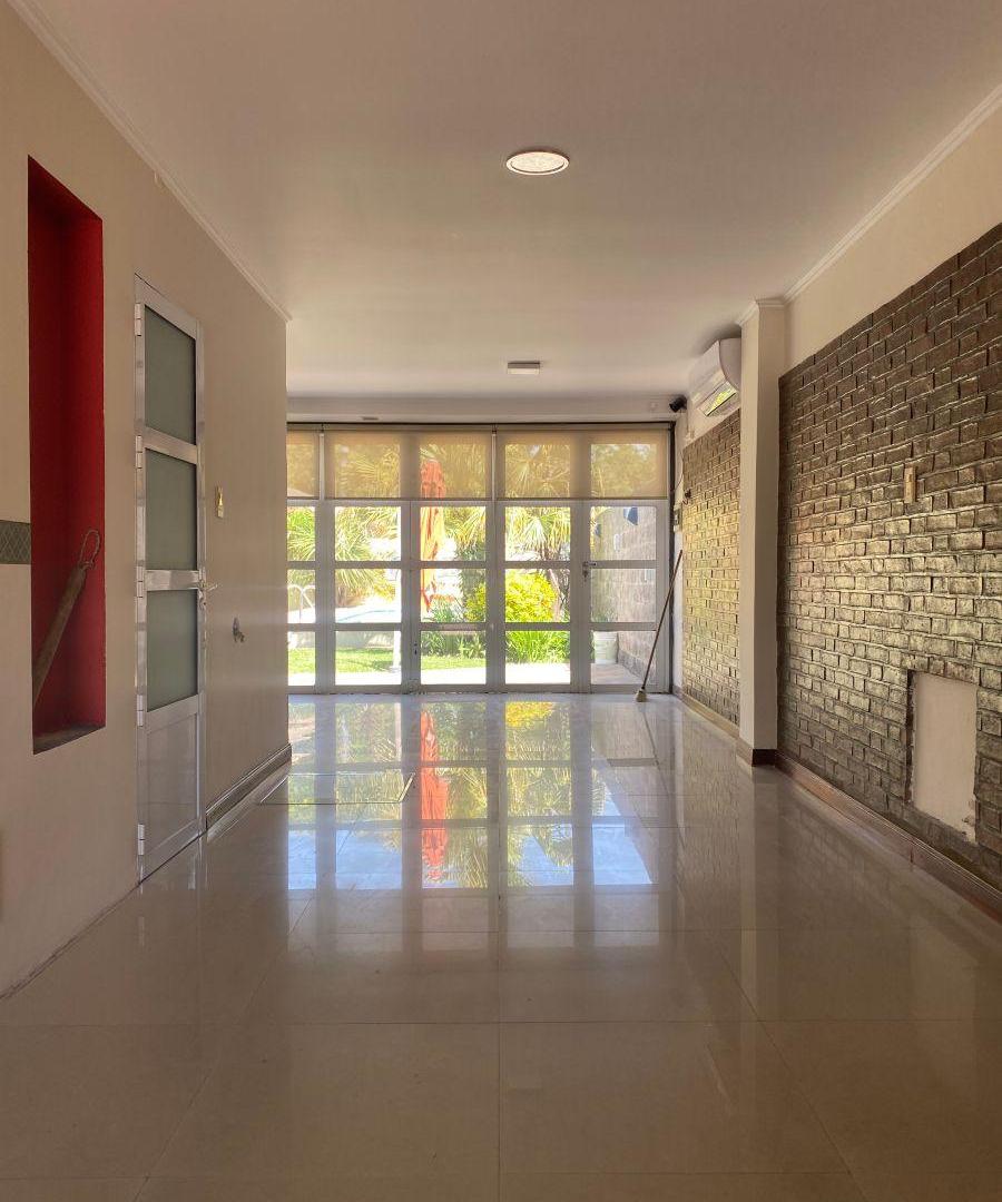 Foto de Casa en Venta Sobre Avenida 29 Mercedes Bs As, imagen 3