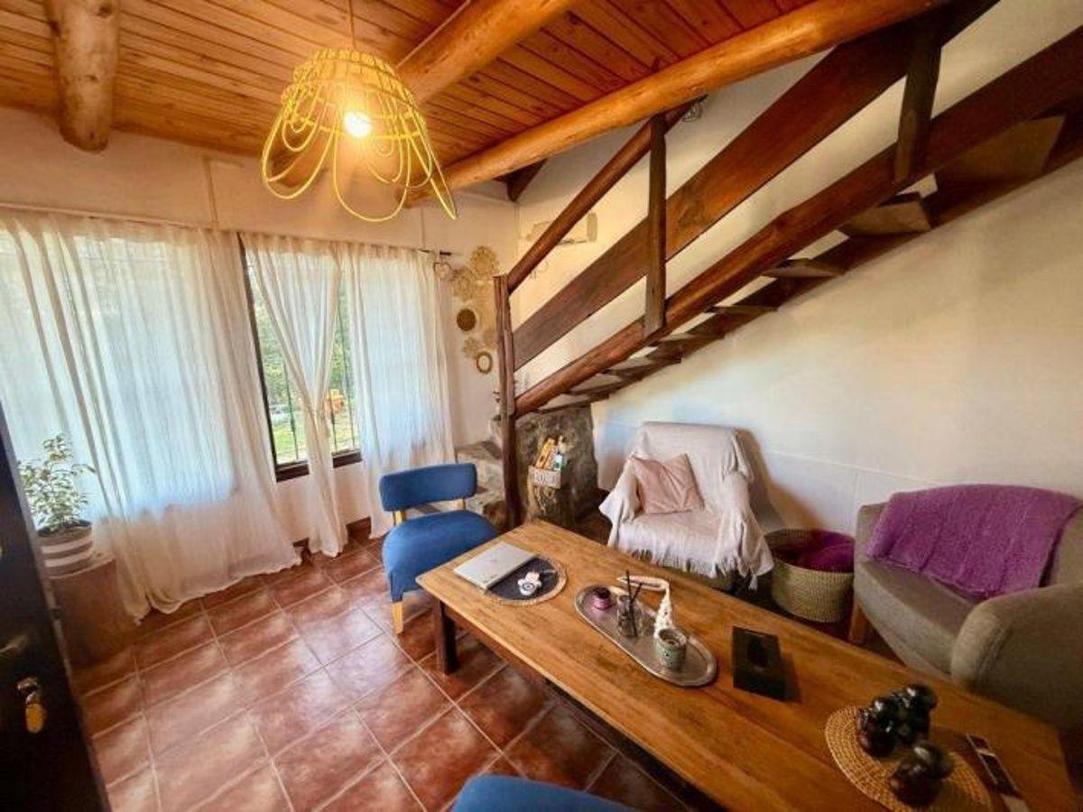 Foto de ESPACIO, NATURALEZA, CONFORT amplia casa con parque, quincho, alarma, en Villa Giardino, imagen 1