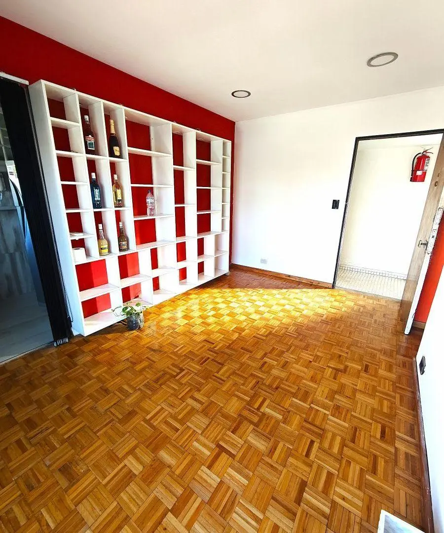 Departamento 2 ambientes en venta, centro de Ramos Mejía, a una cuadra de la estación 5