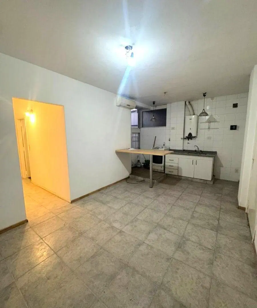 Departamento en venta 3 ambientes en buena ubicación Ramos Mejía 2