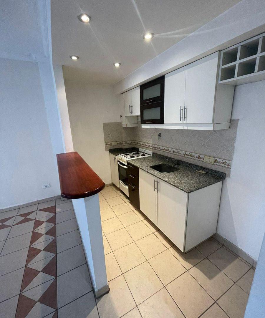 Foto de DEPARTAMENTO EN ALQUILER 2 AMBIENTES CON TERRAZA PROPIA Y LAVADERO, RAMOS MEJIA, imagen 2