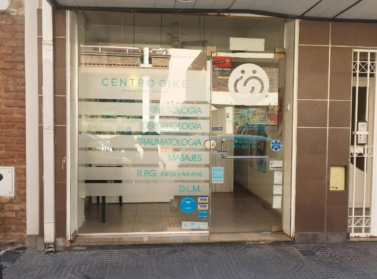 Foto de *ALQUILER LOCAL EN EL CENTRO DE RAMOS MEJIA * A 3 CUADRAS Y MEDIA DE LA, imagen 1