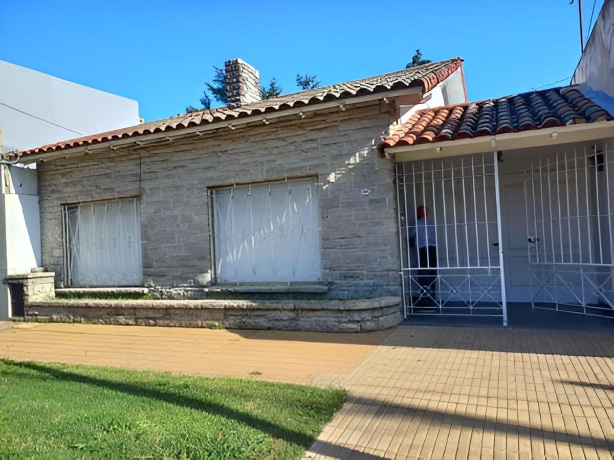 Foto de Casa en venta en Temperley, imagen 1