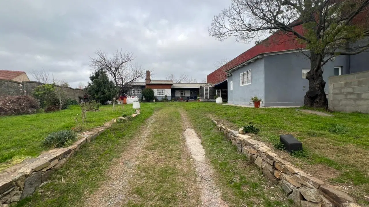 VENTA DE CASA TIPO QUINTA CON DEPARTAMENTO 2