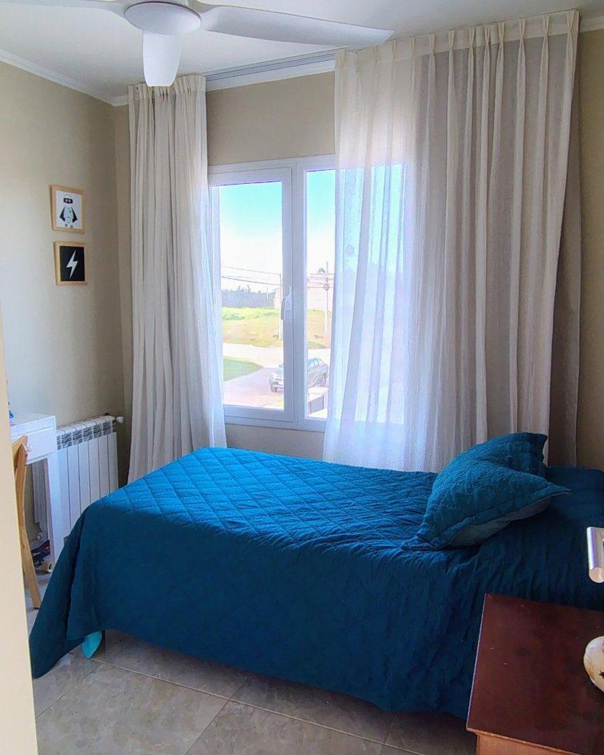 Foto de VENTA CASA 4 DORMITORIOS EN TANDIL, imagen 4