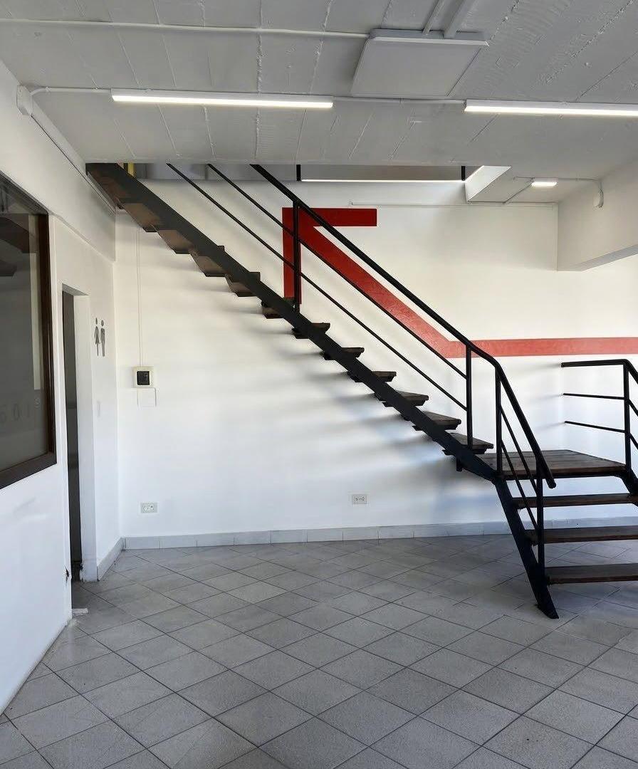 Foto de ALQUILER de Local Comercial – Av. Espora y Franklin, Tandil, imagen 5