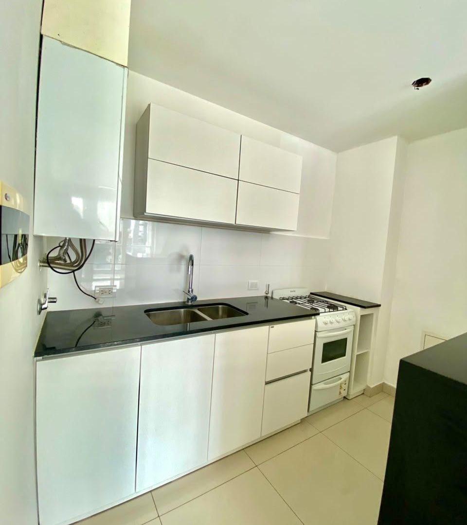 Foto de VENTA DEPARTAMENTO 2 AMBIENTES TIPO DUPLEX EN TANDIL, imagen 5