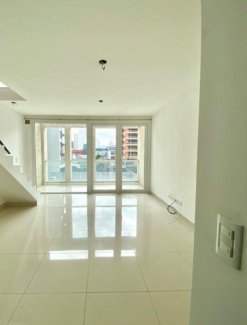 Foto de VENTA DEPARTAMENTO 2 AMBIENTES TIPO DUPLEX EN TANDIL, imagen 2