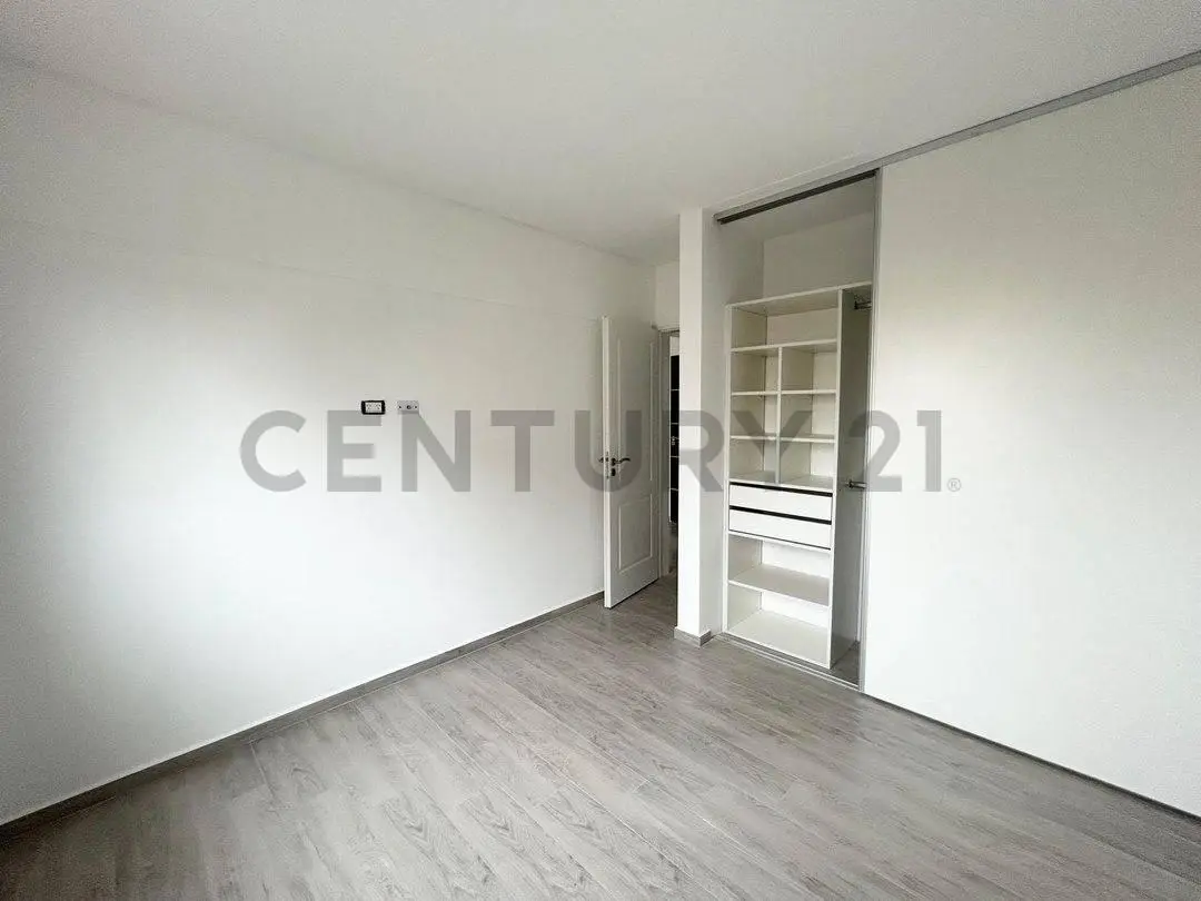 VENTA DEPTO 2 AMBA ESTRENAR S.LUGARES- PERMUTA 3