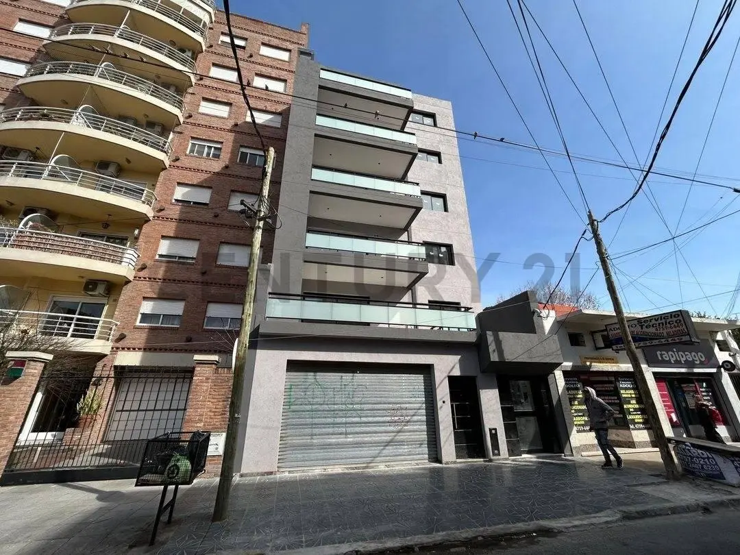 VENTA DEPTO 2 AMBA ESTRENAR S.LUGARES- PERMUTA 2