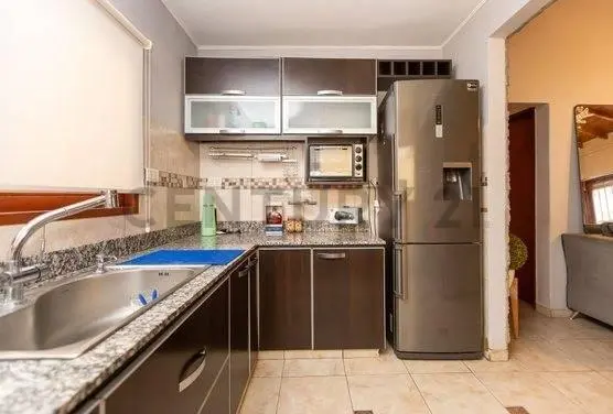 Casa Multifamiliar 3 en 1  cochera patio FINANCIA 4