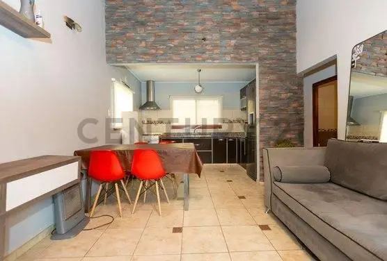 Casa Multifamiliar caseros - PERMUTA - FINANCIA 8