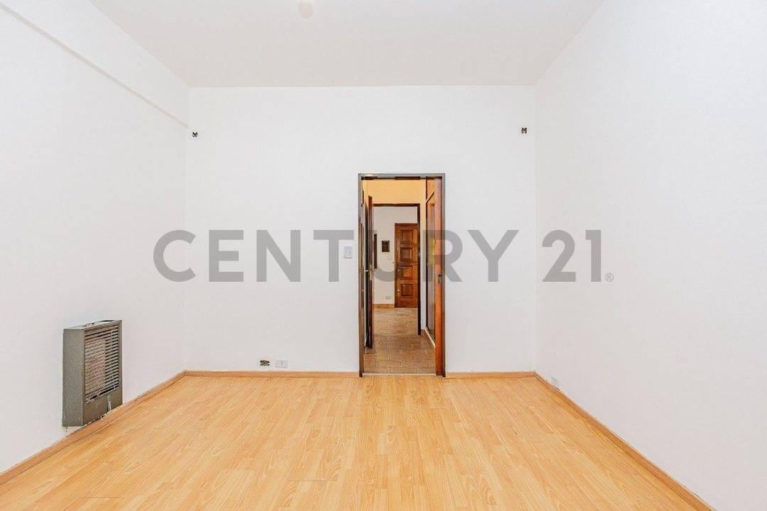 Hermoso PH 3 ambientes con patio y cochera Haedo