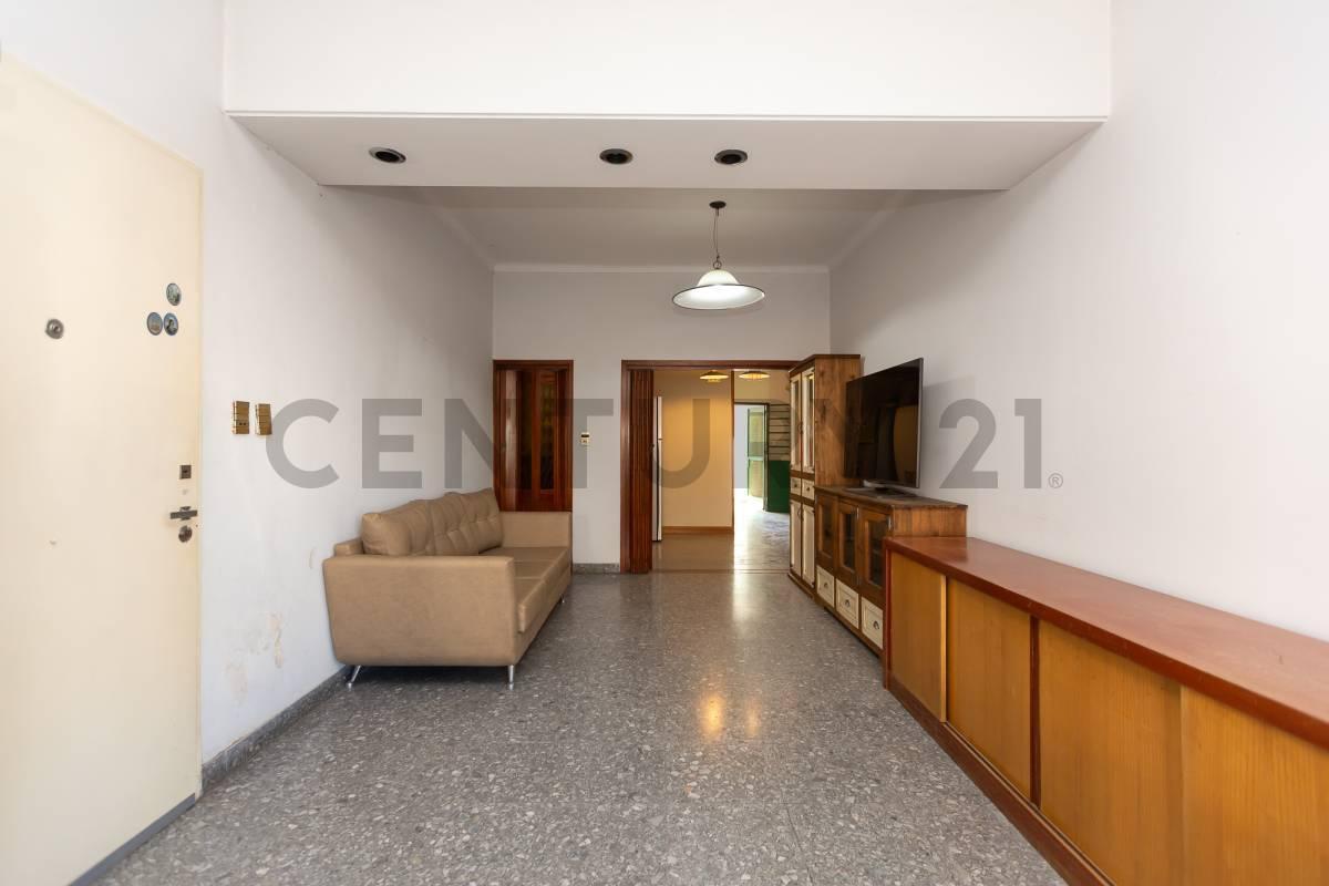 Casa 4 amb c/jardín, quincho y garage Villa Bonich. Permuta - Posibilidad Financiación