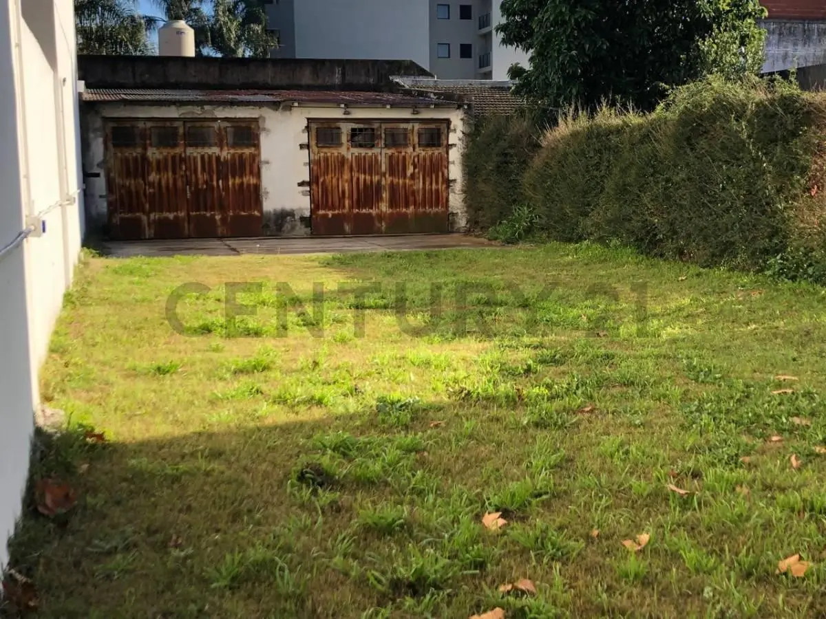 Lote de 300 m2 en Villa Maipú, ideal desarrollo. Permuta 2