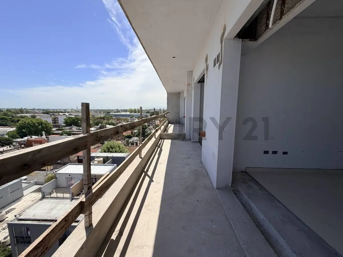 Venta departamento 2 ambientes Caseros Centro. 2