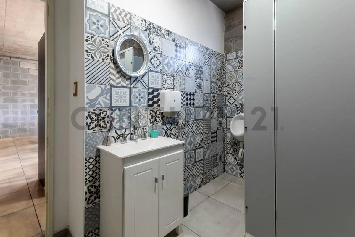 Oportunidad!!! 3 ambientes + espacio de coworking ideal empresa 4