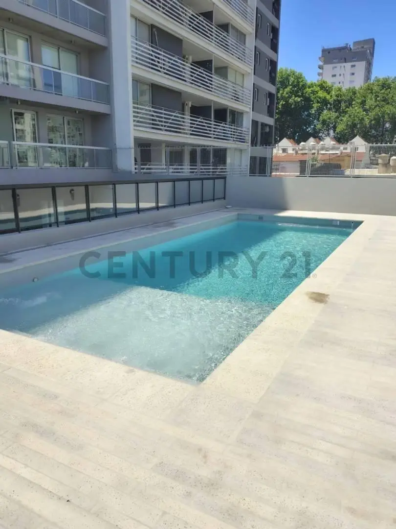VENTA DEPTO 2 AMBIENTES CON BALCON PERMUTA 4