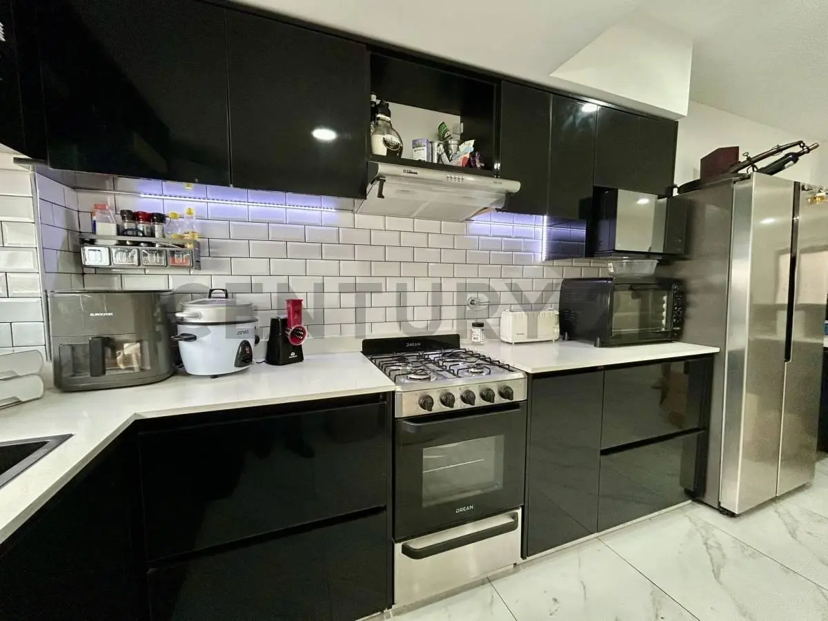 VENTA DPTO 3 AMBIENTES CON PATIO A ESTRENAR SANTOS LUGARES 5