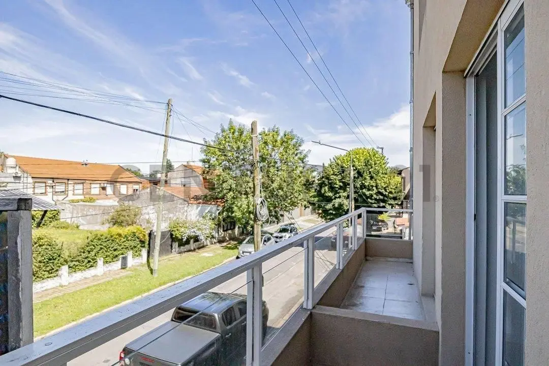 VENTA DEPTO 3 AMB CON COCHERA HURLINGHAM PERMUTA 2