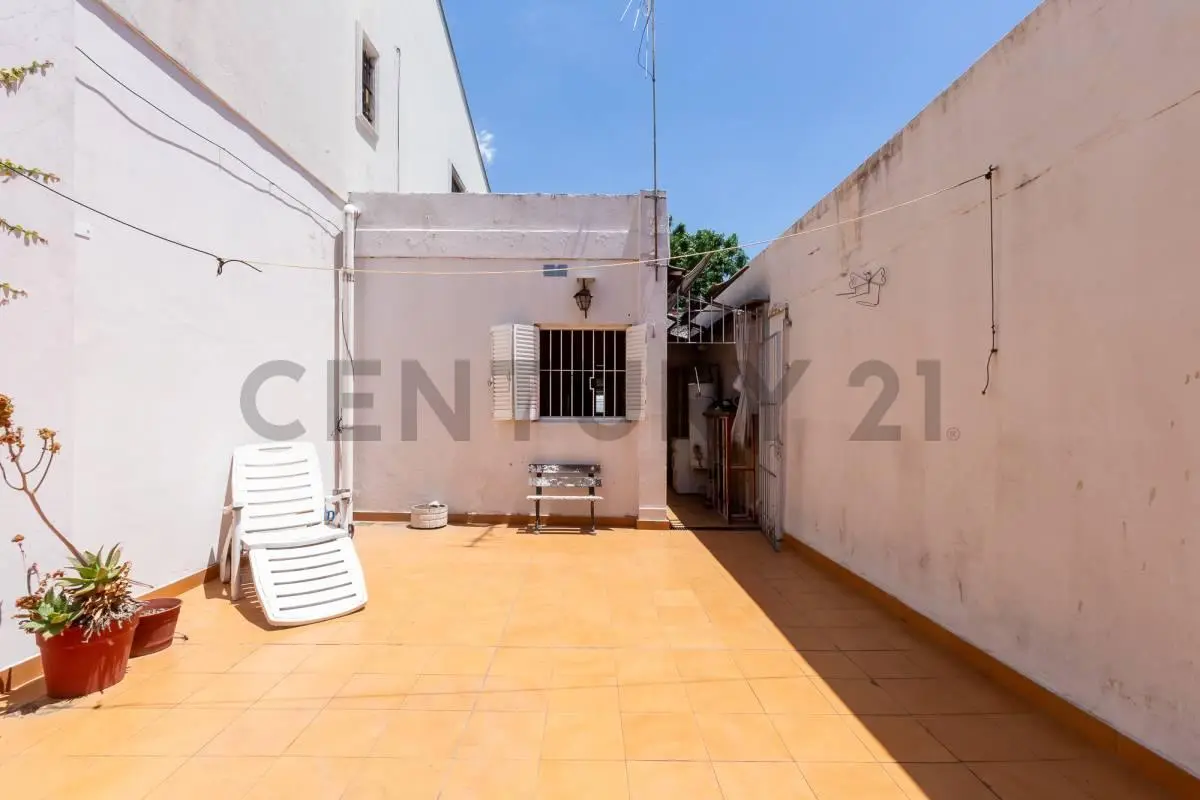 Venta Permuta Casa 2 Ambientes a Reciclar - Lourdes 3