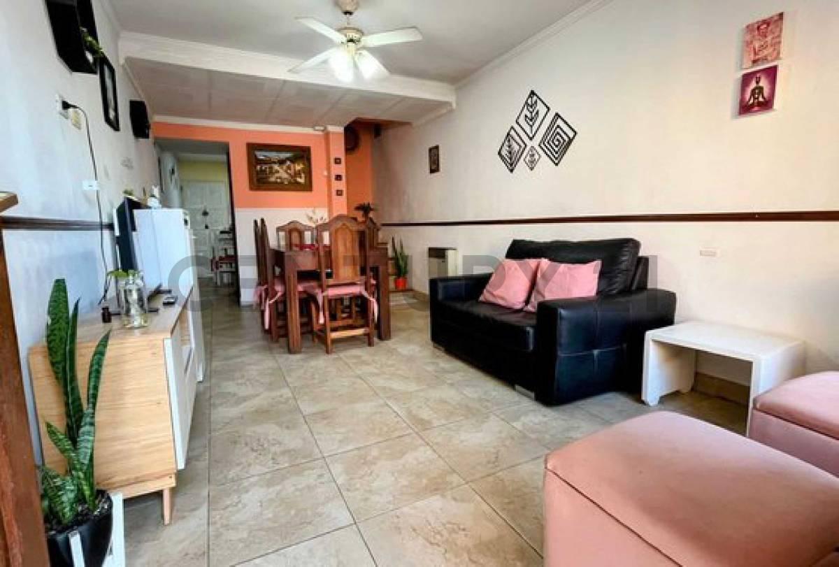 Foto de Venta/Permuta Casa 3 ambientes - Martin Coronado, imagen 1