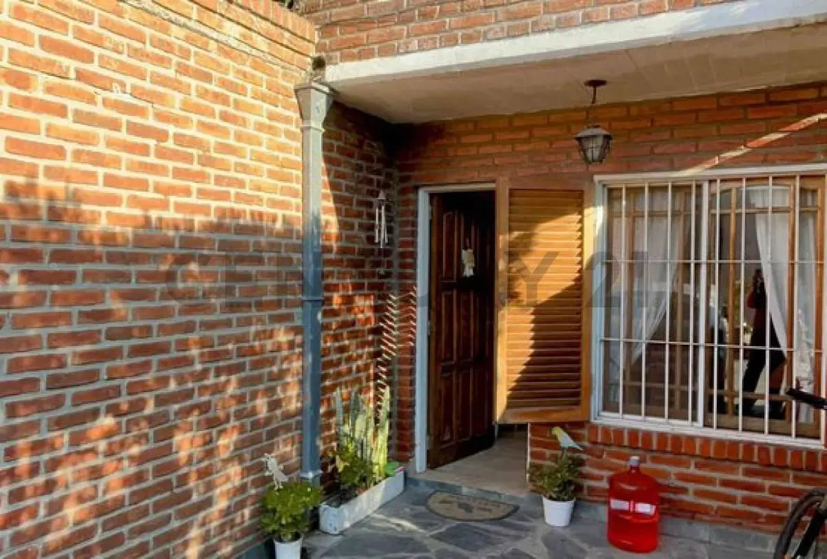 Venta/Permuta Casa 3 ambientes - Martin Coronado 5