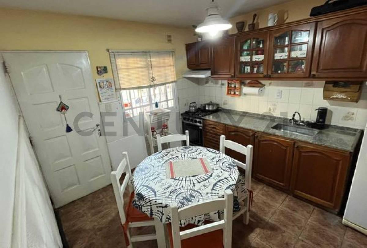 Foto de Venta/Permuta Casa 3 ambientes - Martin Coronado, imagen 3