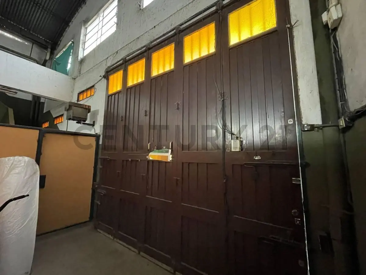 VENTA DE GALPON EN V.BONICH - PERMUTA - FINANCIA 4