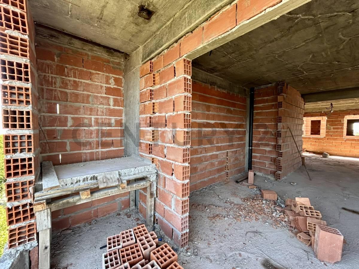 Foto de VENTA DEPTO 3 AMB- PERMUTA- FINANCIA- CASEROS NORTE, imagen 2