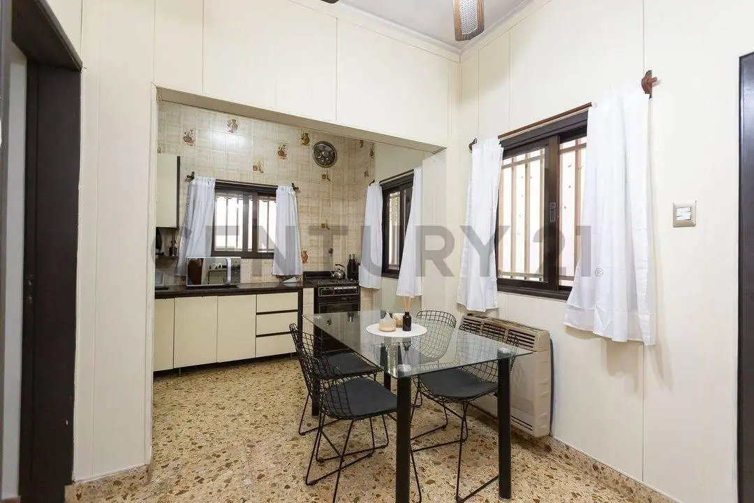 Venta PH 3 ambientes Caseros Permuta 1