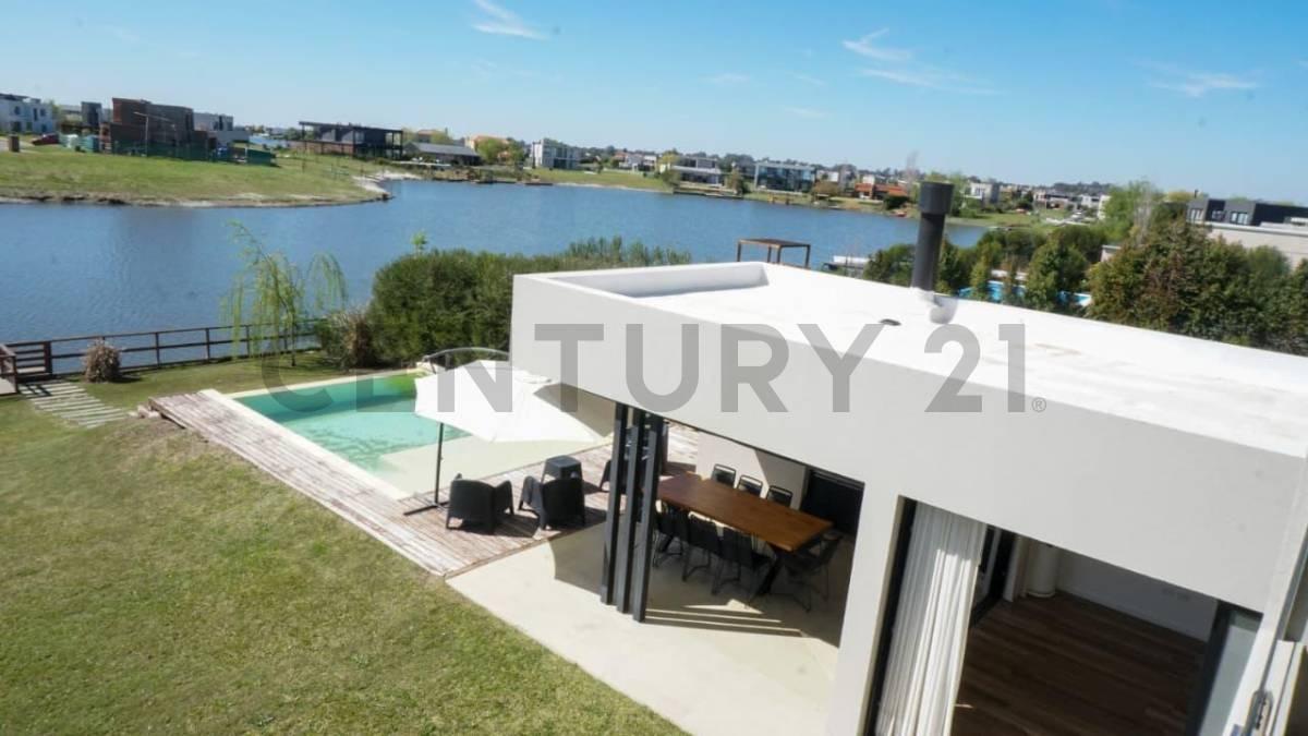 VENTA ACEPTA PERMUTA CASA 4AMBIENTES SAN SEBASTIAN
