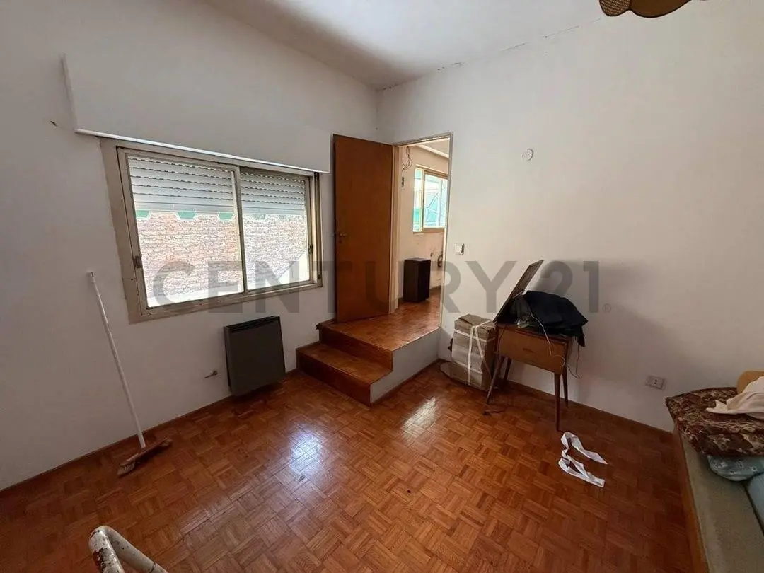 CASA/LOTE PROPIO MEJOR ZONA DE URQUIZA 4