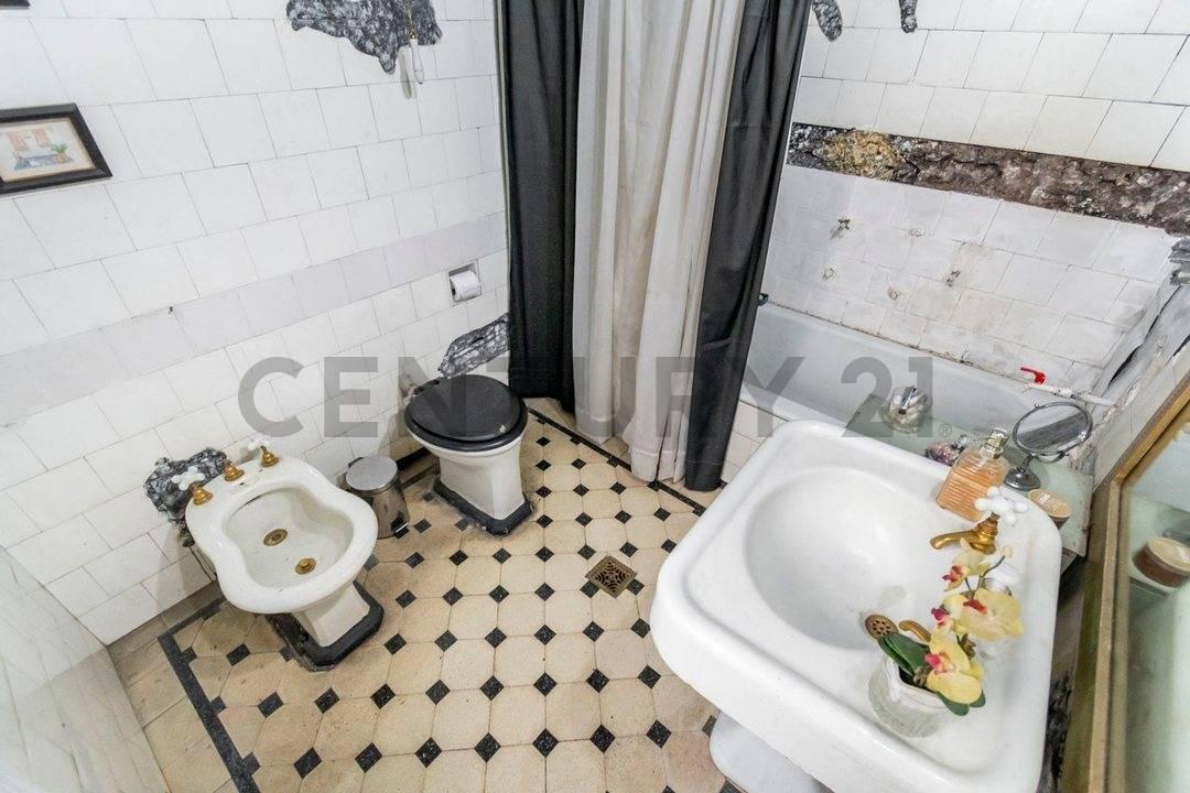 Excelente PH Venta Lanus con Quincho y Terraza